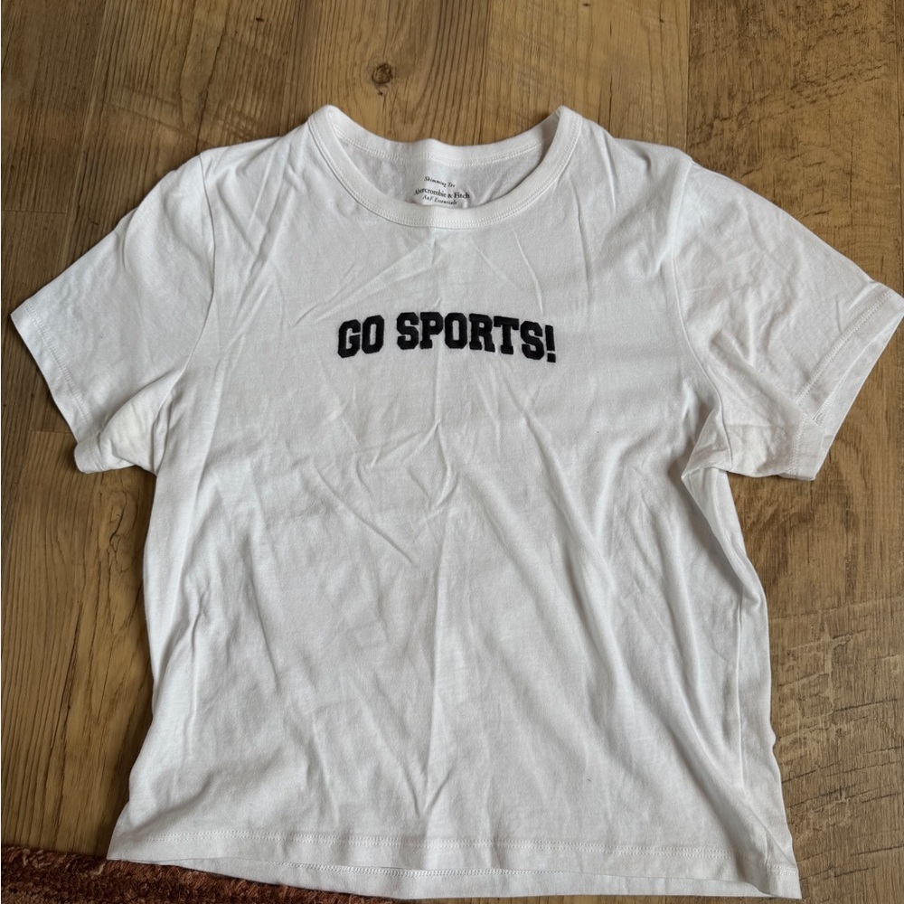 ABERCROMBIE & FITCH White 'Go Sports!' Tee